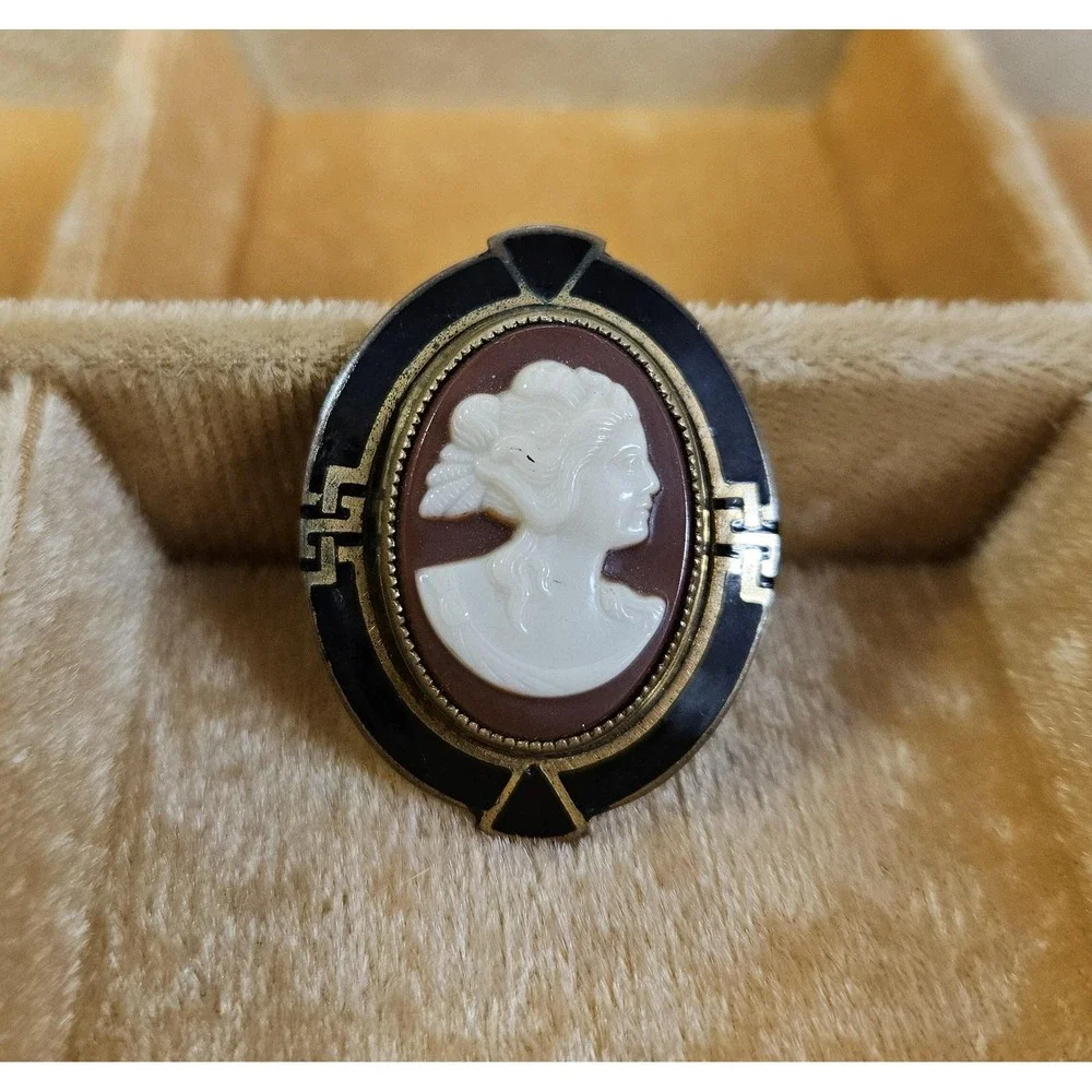 Art Deco Inspired Cameo‎ Brooch Black Enamel Gold Tone Oval Lady Portrait Pin